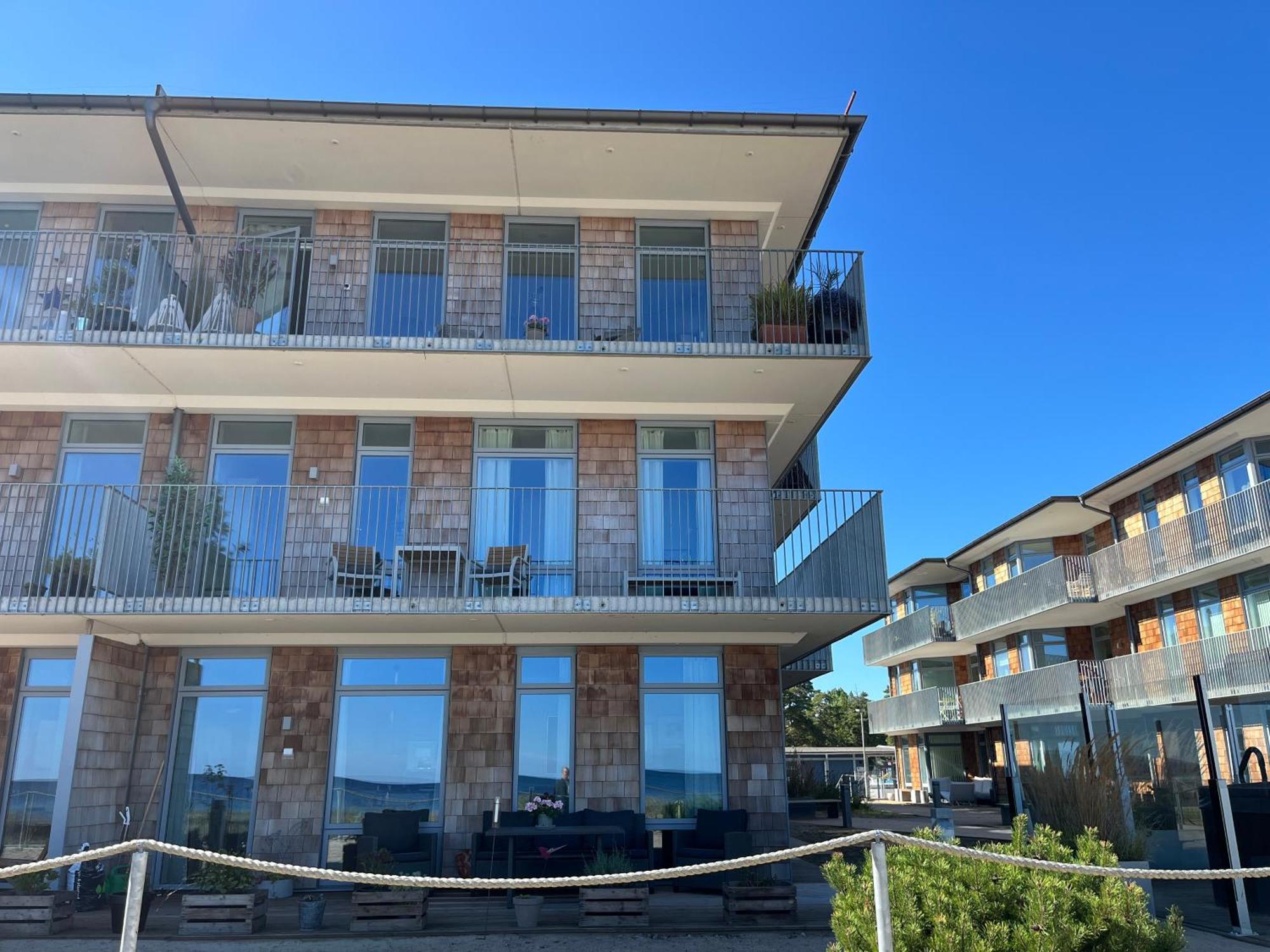 Ahusbrygga Apartment Hotel 外观 照片